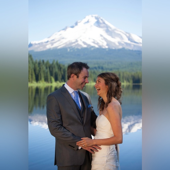 Meet your Posher, Snyder - Picture 6 of 6